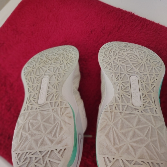 Nike Women's Sneakers in White and Mint - Picture 4 of 4